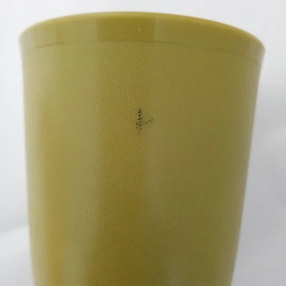 Eight Tupperware Cups Vintage Different Sizes & Colors - Picture 12 of 16